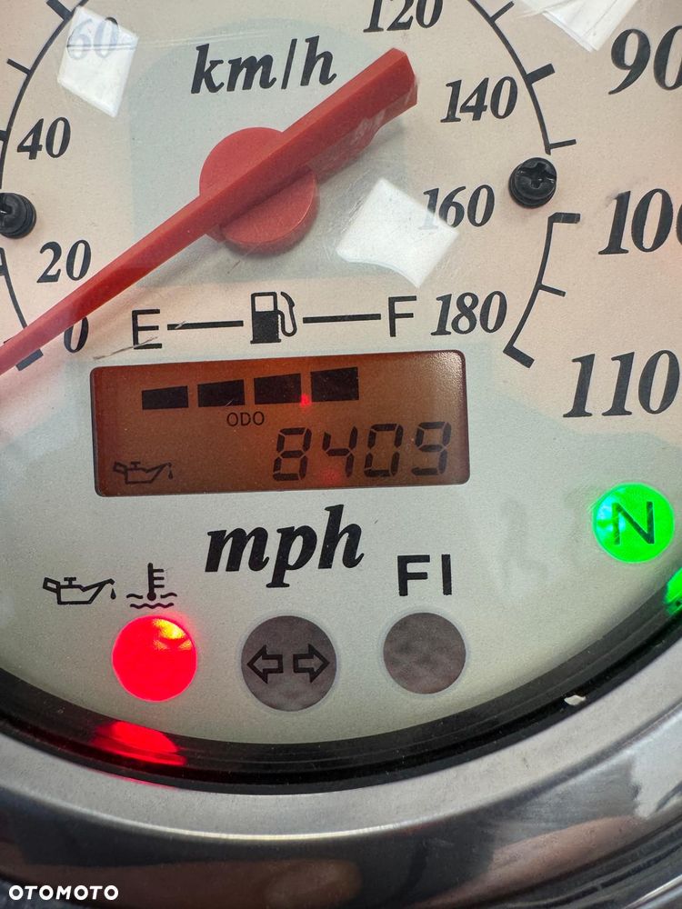 Suzuki VL 800 Volusia - Boulevard C50 - 22