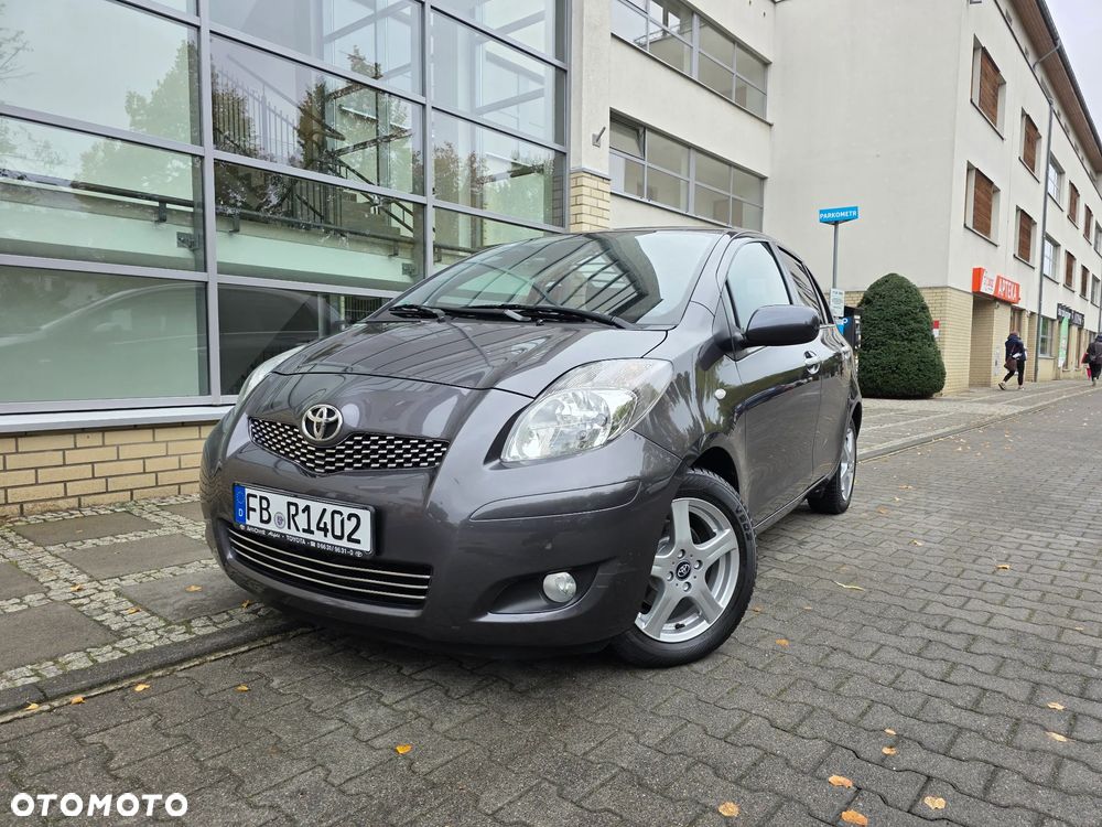 Toyota Yaris - 1