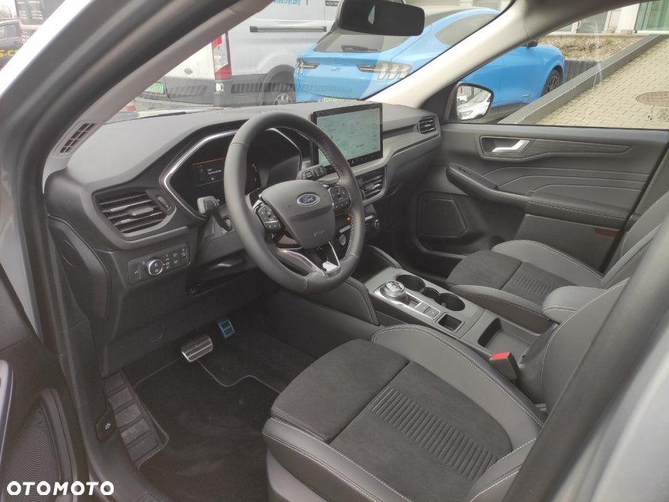 Ford Kuga - 12