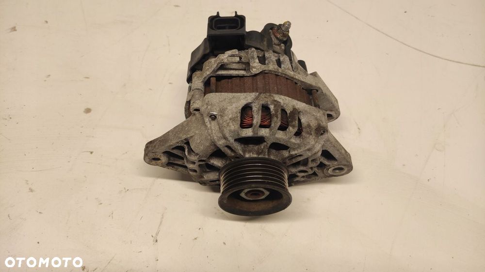 ALTERNATOR KIA VENGA 1.4 BENZYNA 37300-2B101 09-19 - 1