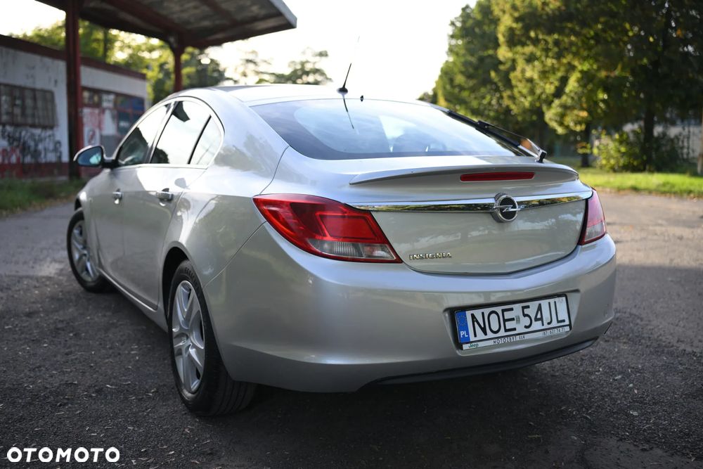 Opel Insignia 1.8 Sport - 2