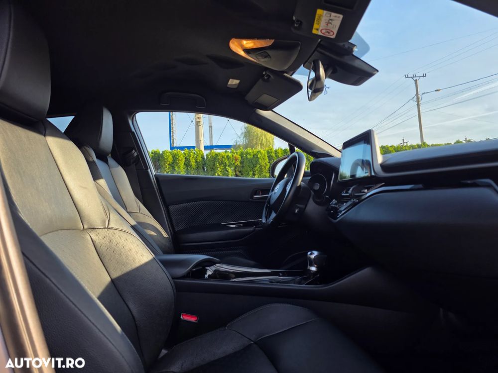 Toyota C-HR Style Selection - 37