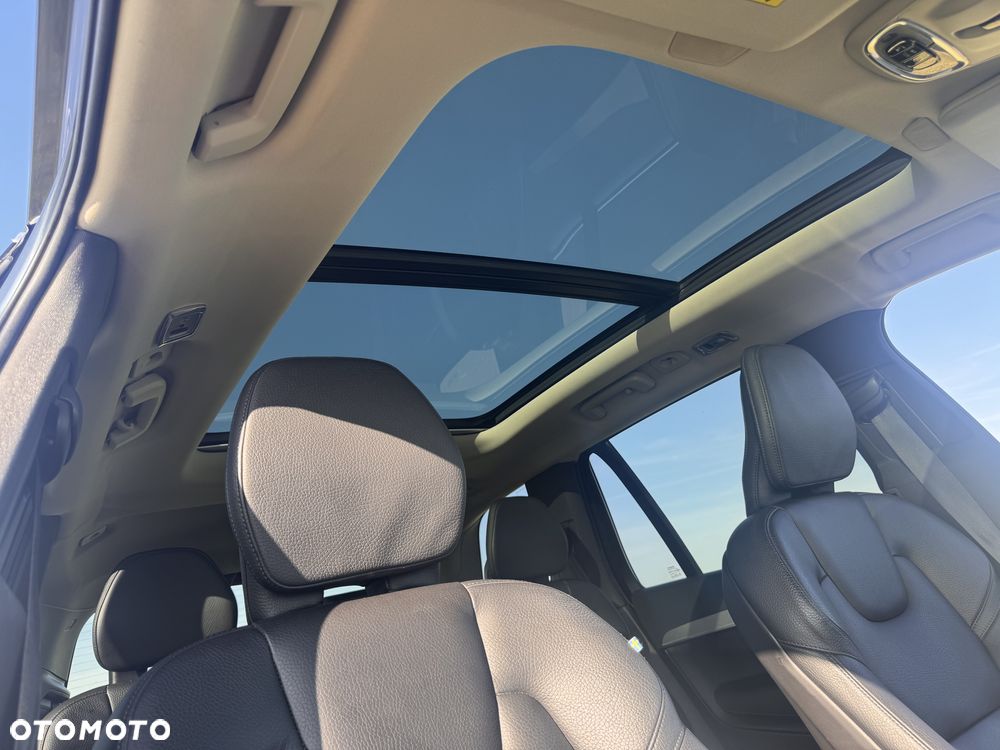 Volvo XC 90 - 20