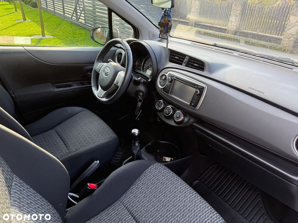 Toyota Yaris - 17