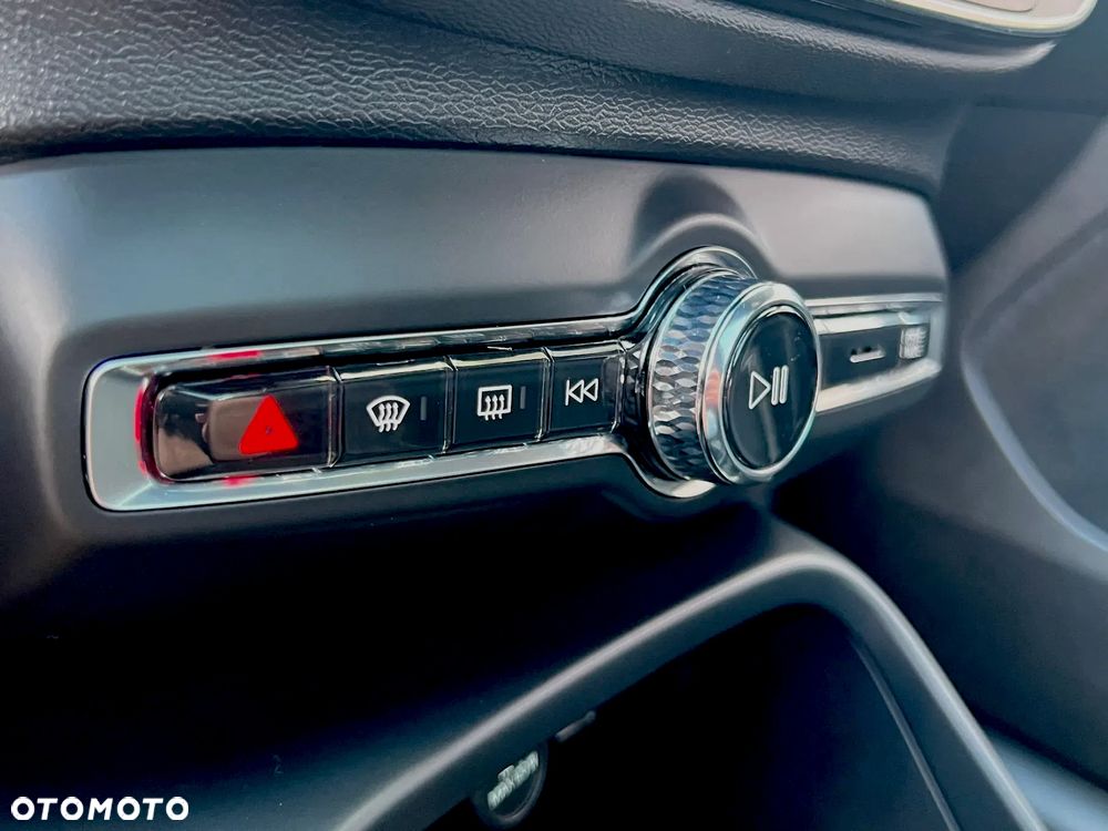 Volvo XC 40 T4 AWD Geartronic R-Design - 20