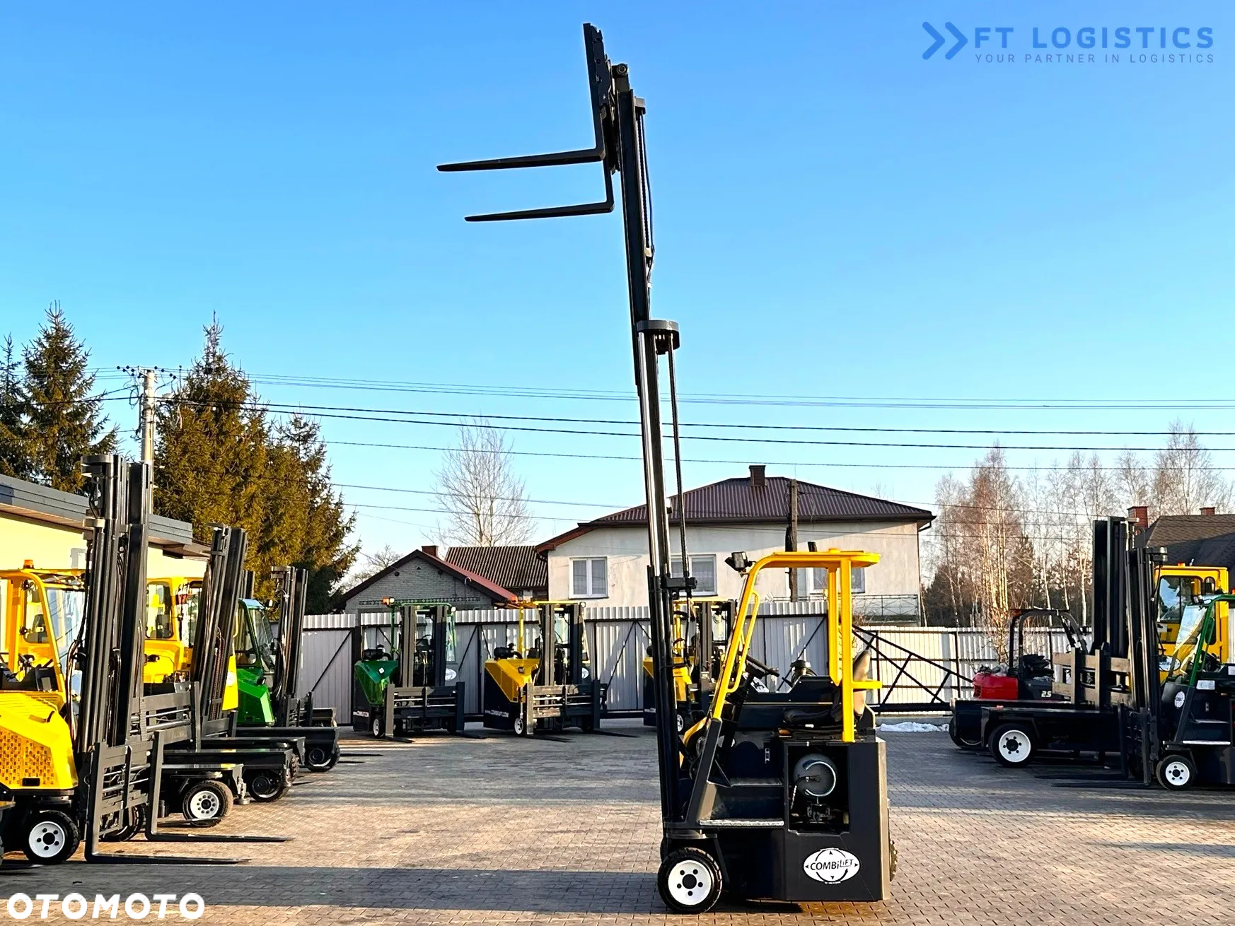 Combilift C3000CB / LPG / TRIPLEX - 4900MM / LPG / WOLNY SKOK / POZYCJONER / PRZESÓW WIDEŁ / JEDYNIE 7454 MTH / JAK NOWY - 16