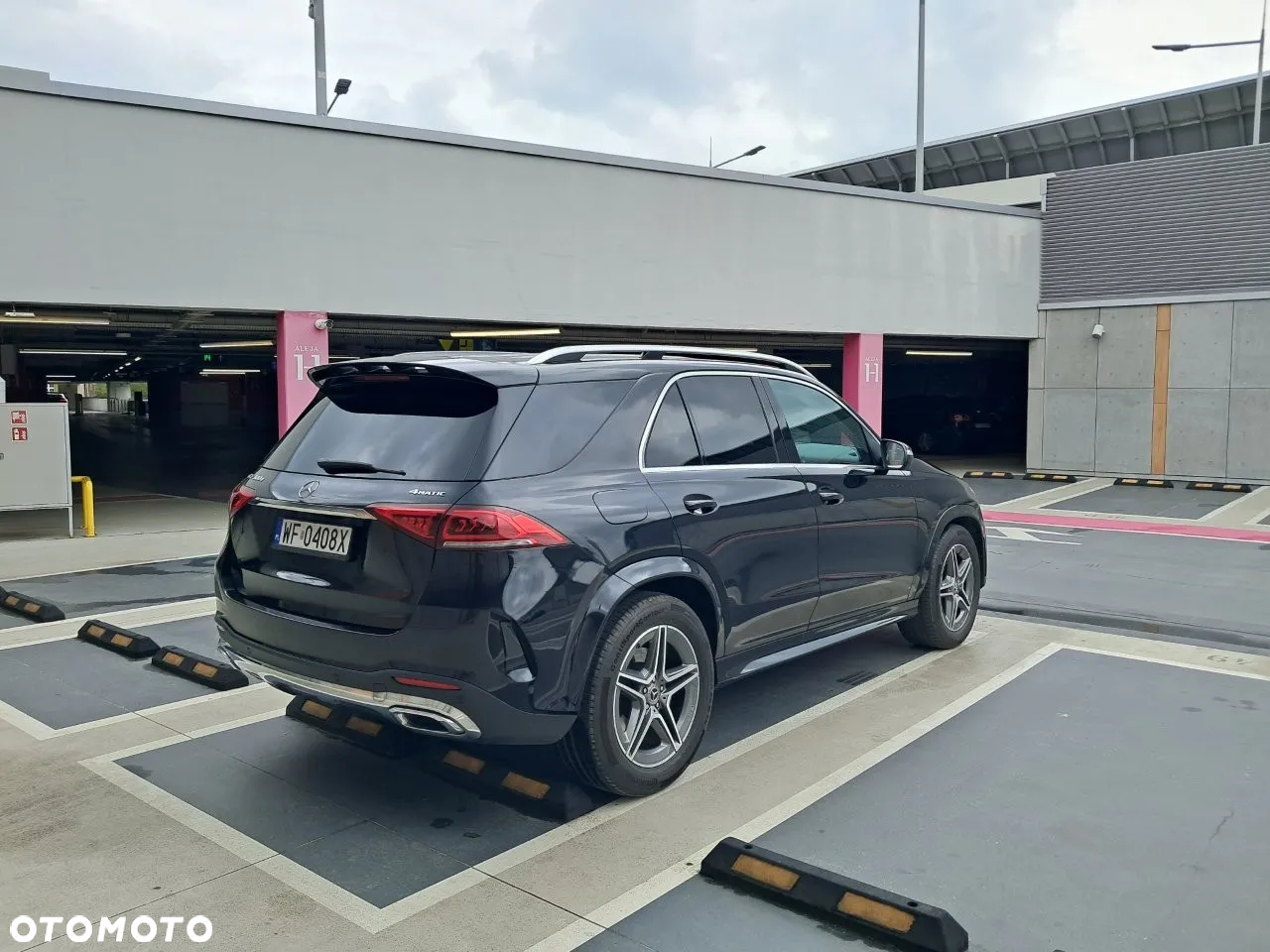 Mercedes-Benz GLE 300 d 4-Matic - 5