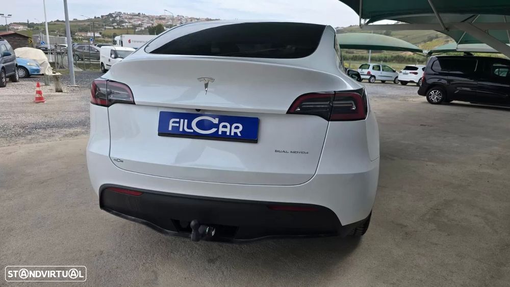 Tesla Model Y Long Range Dual Motor AWD - 5