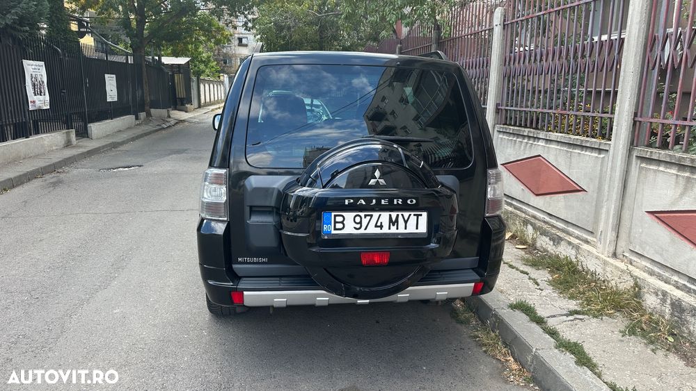 Mitsubishi Pajero 3.2 DI-D Automatik Instyle - 3