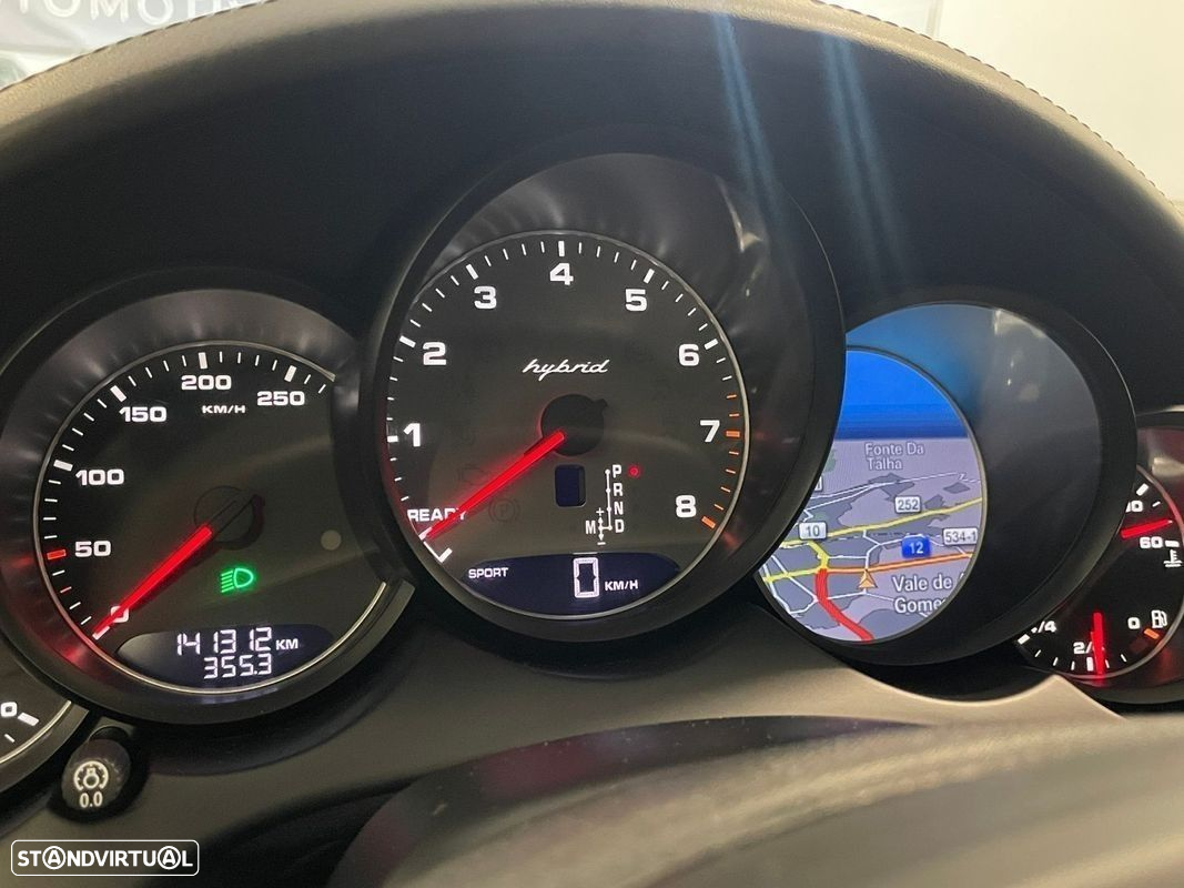 Porsche Cayenne S Hybrid - 28