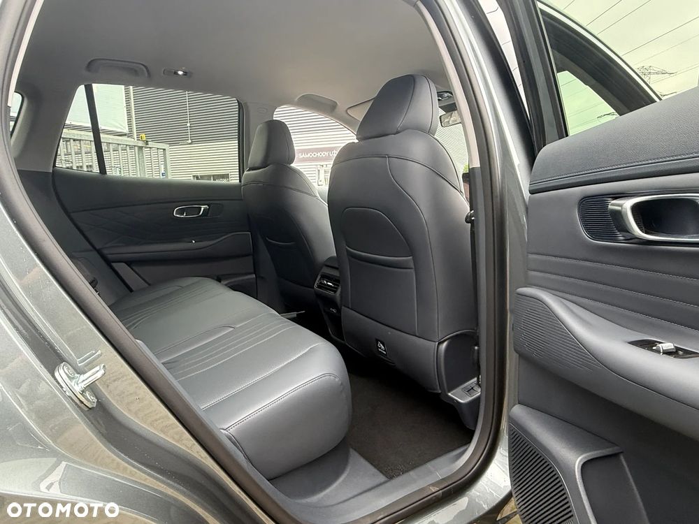 Geely Starray EM-i 1.5 PHEV Pro - 8