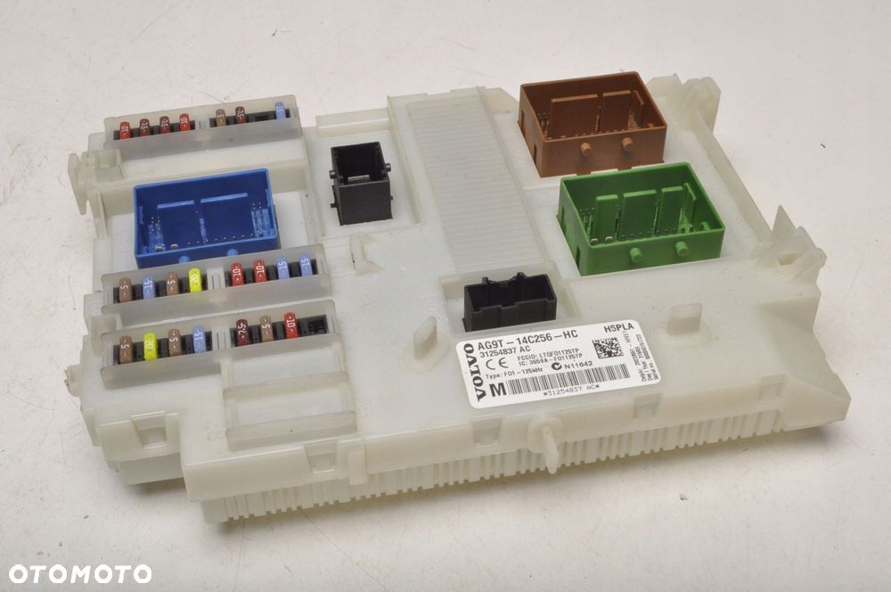 VOLVO V70 III MODUŁ CEM 31254837AC  AG9T-14C256-HC - 1