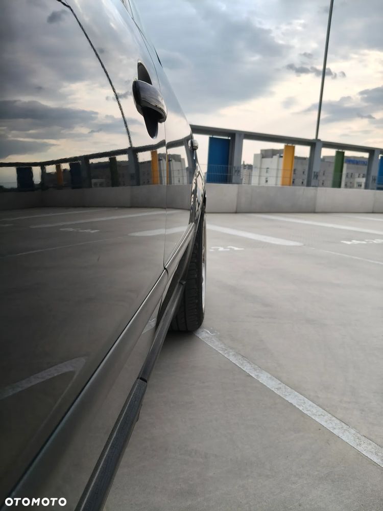 Volkswagen Passat - 17