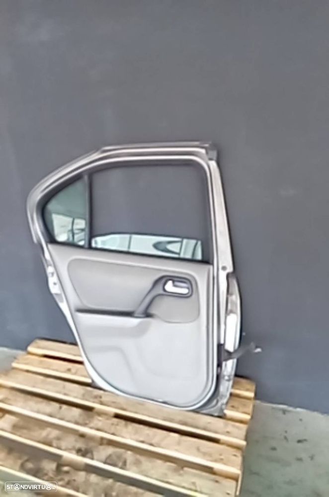 Porta Trás Esquerda Completa Nissan Primera (P11) - 3