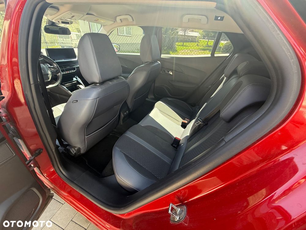 Peugeot 2008 1.5 BlueHDi Allure S&S EAT8 - 11