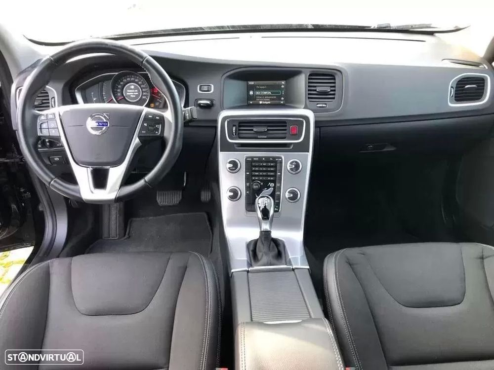Volvo S60 2.0 D2 Kinetic Geartronic - 6