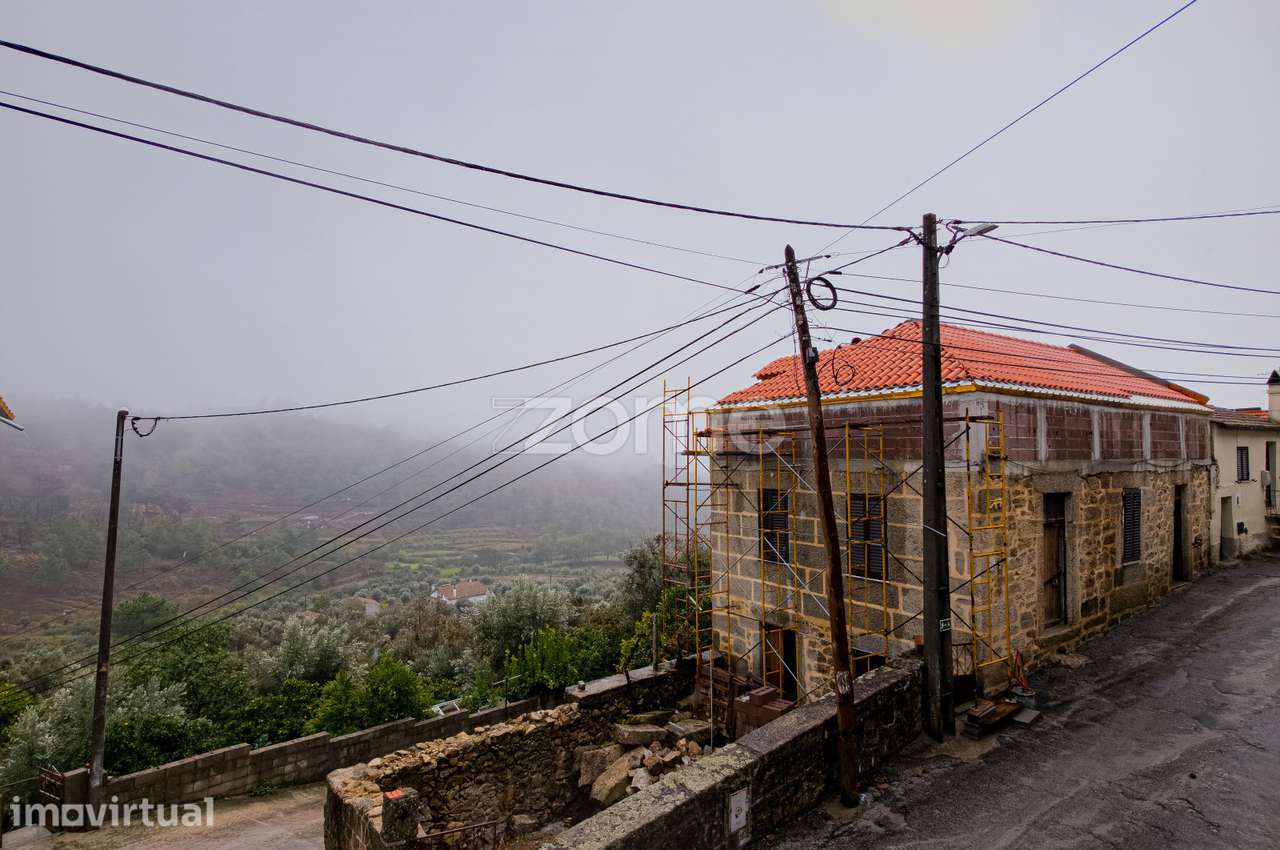 Moradia T5 Totalmente Renovada para venda em Fornos de Algodres - Grande imagem: 3/19