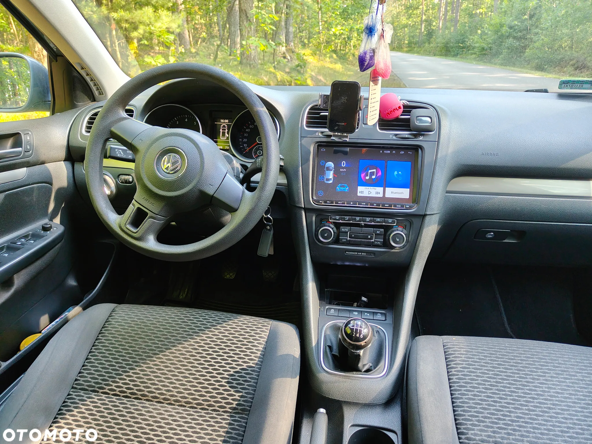 Volkswagen Golf - 5