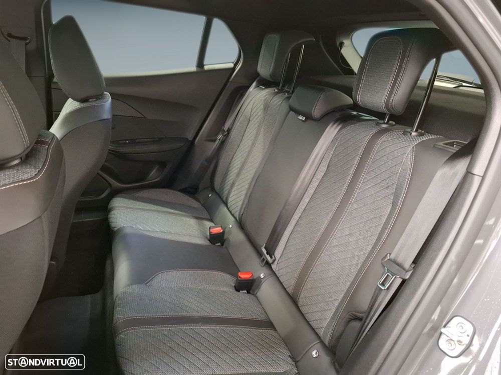Peugeot e-2008 54 kWh Allure - 10