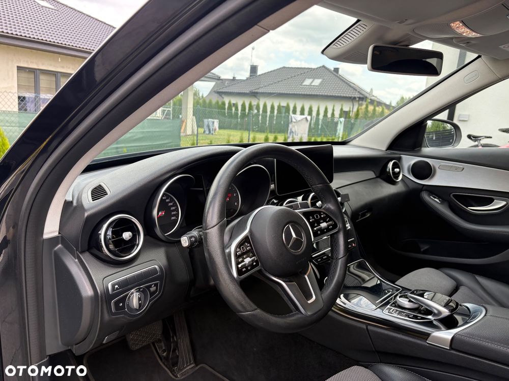 Mercedes-Benz Klasa C 220 d 9G-TRONIC - 9