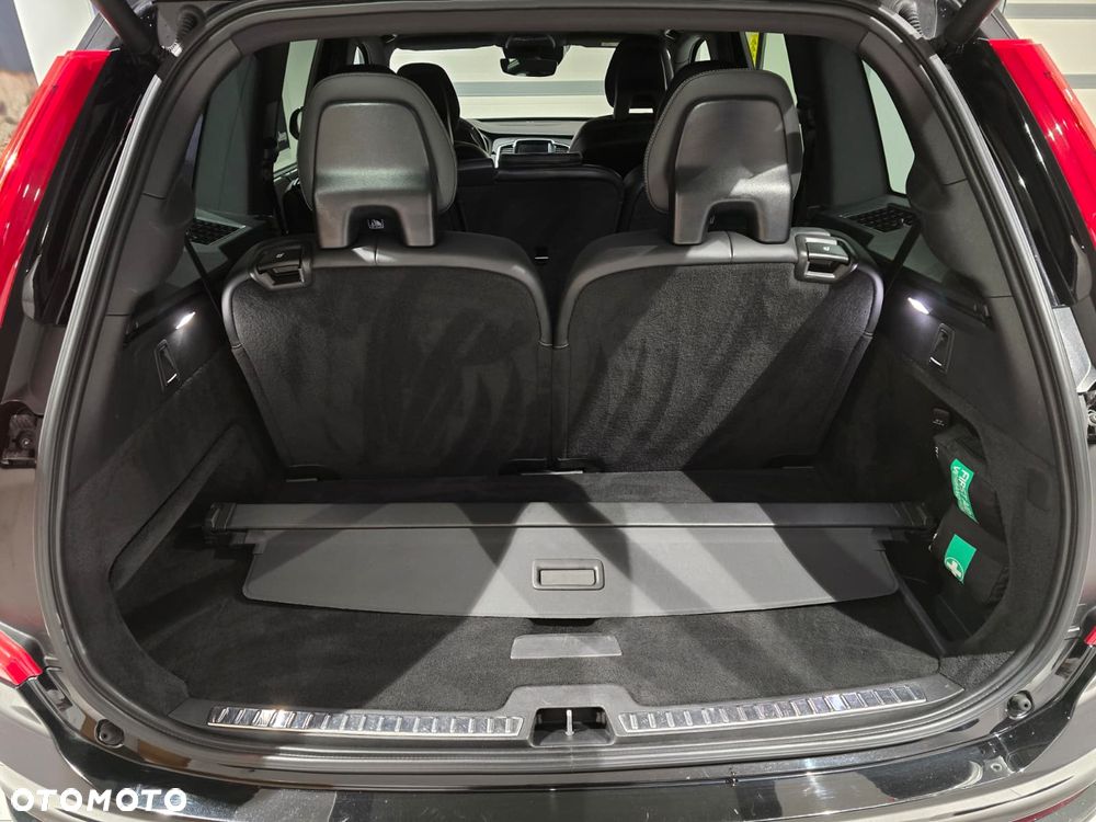 Volvo XC 90 B5 D AWD R-Design 7os - 10