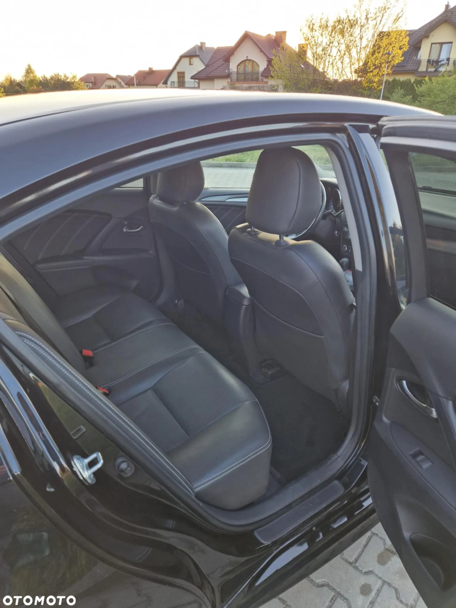 Toyota Avensis 2.0 Prestige MS - 26