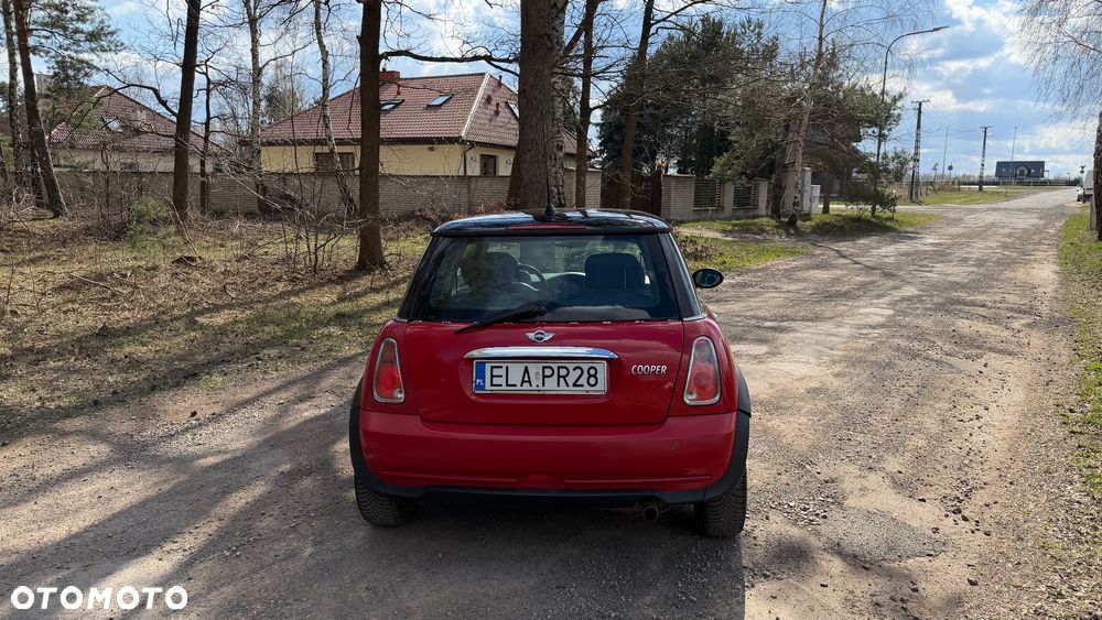 MINI Cooper Standard - 4