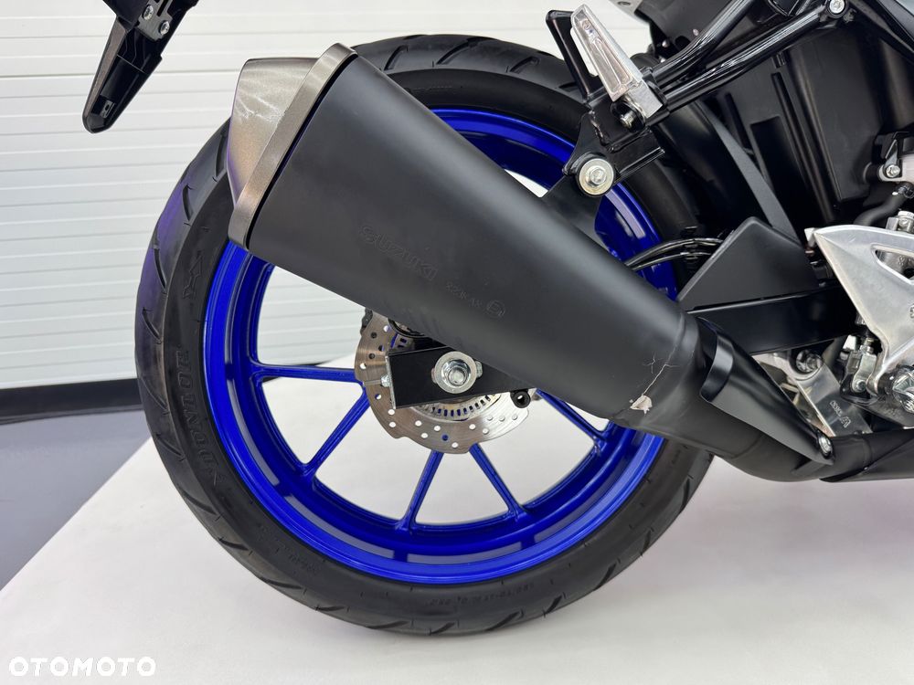 Suzuki GSX - 9