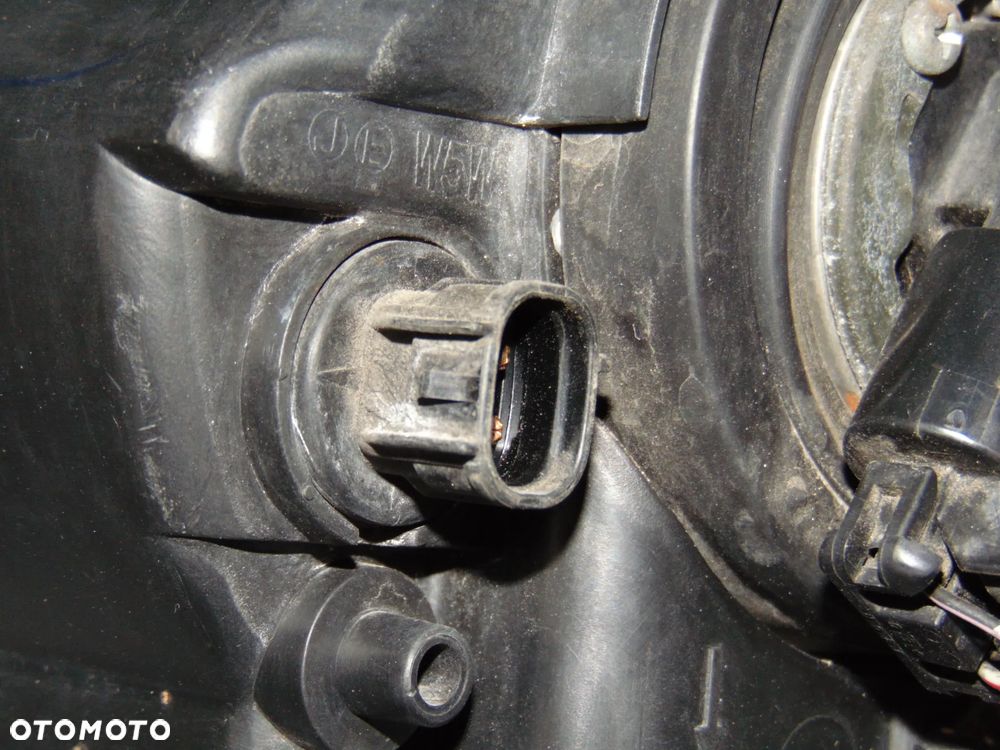 ORYGINAŁ lampa przednia przód prawa Mazda 5 Mazda5 I CR 05-08r - 33