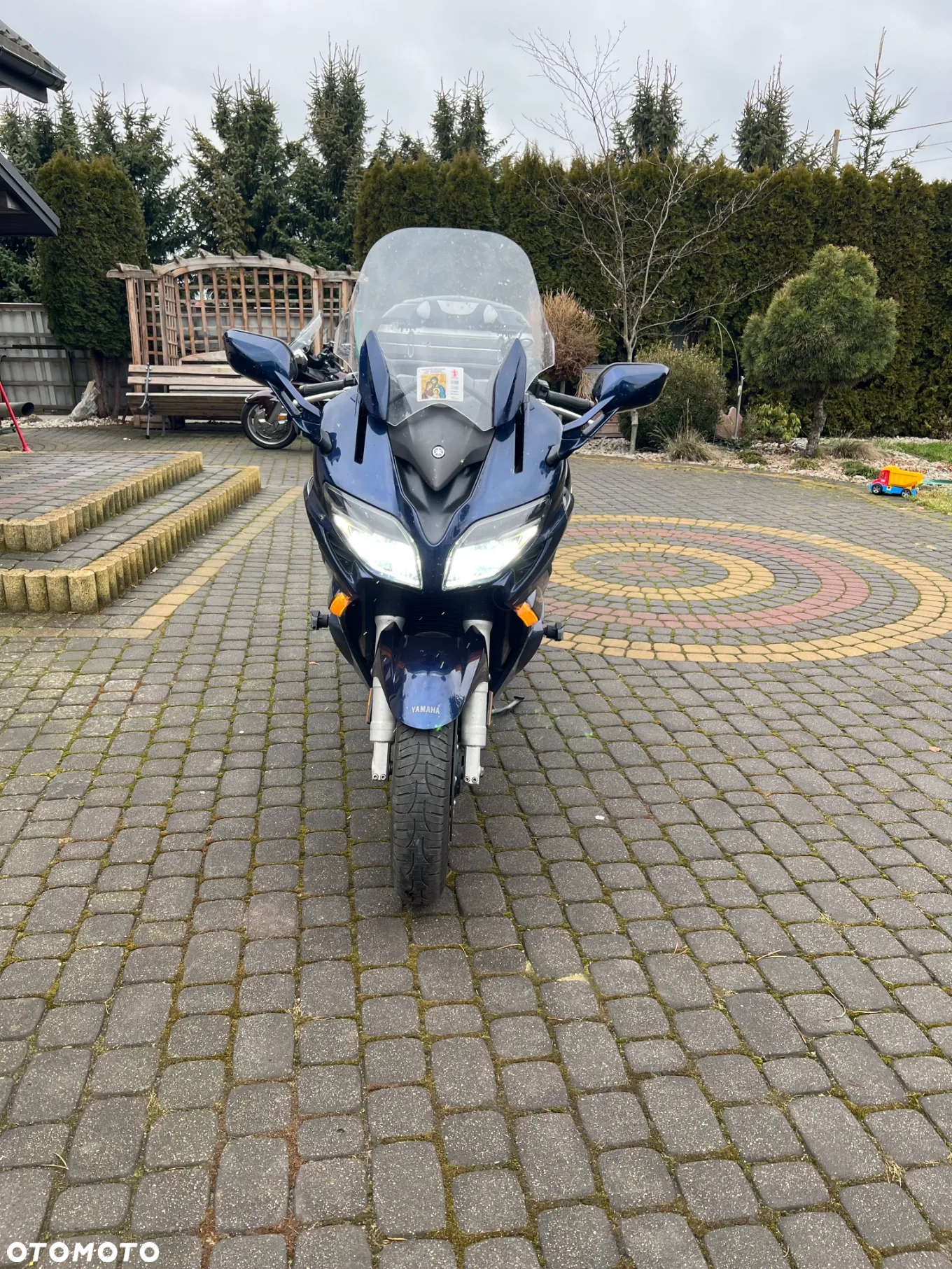 Yamaha FJR - 2