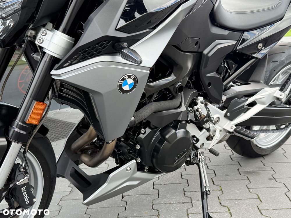 BMW F - 35