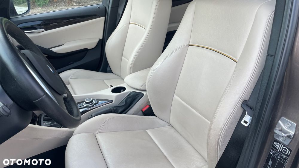 BMW X1 - 10