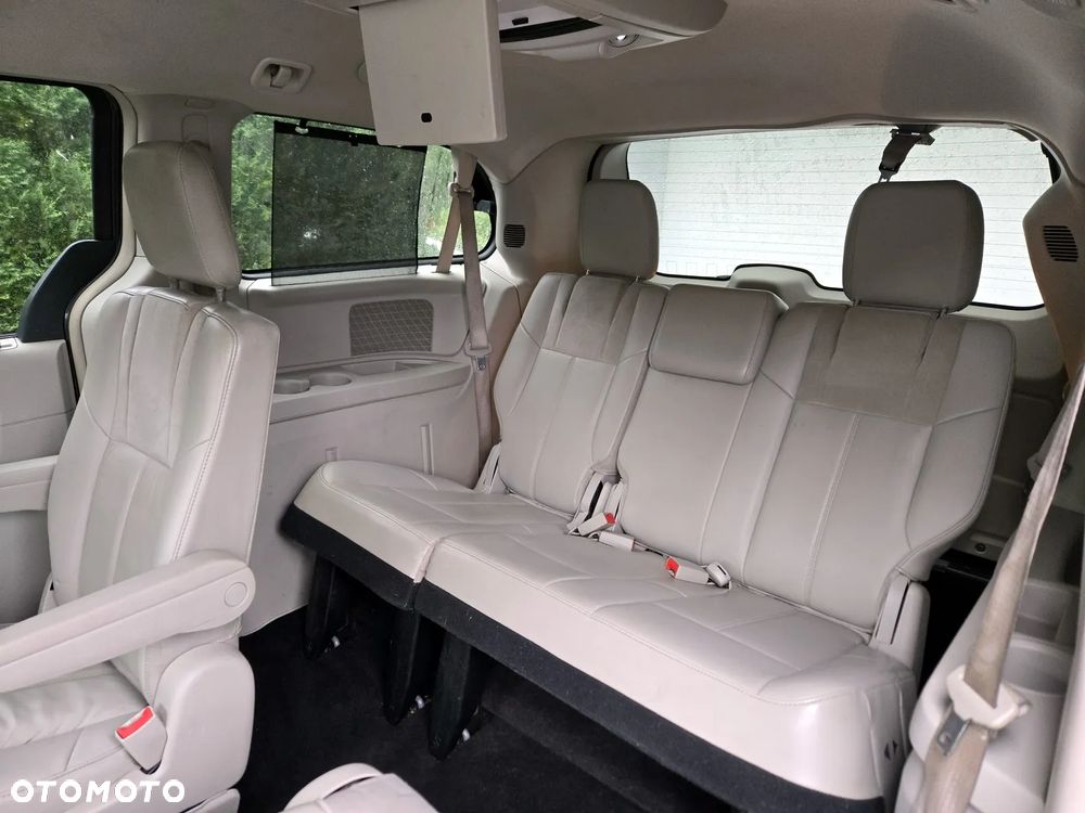 Chrysler Town & Country 3.6 Touring - 10