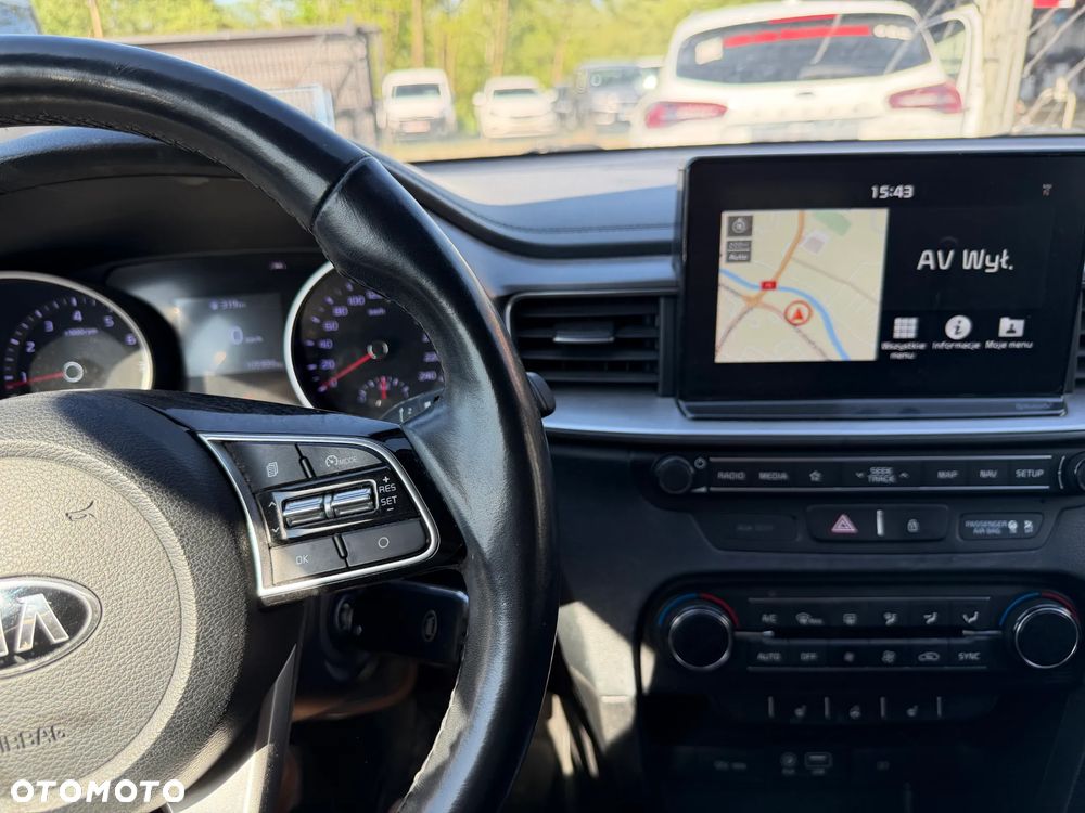 Kia Ceed 1.4 L - 10
