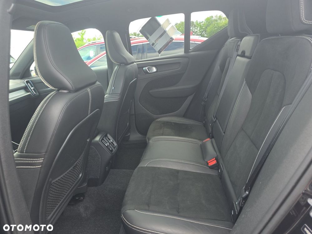 Volvo XC 40 T5 AWD R-Design - 9