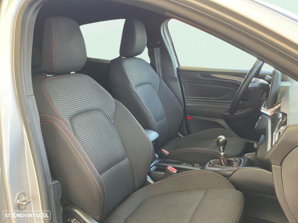 Ford Focus 1.0 EcoBoost MHEV ST-Line - 15
