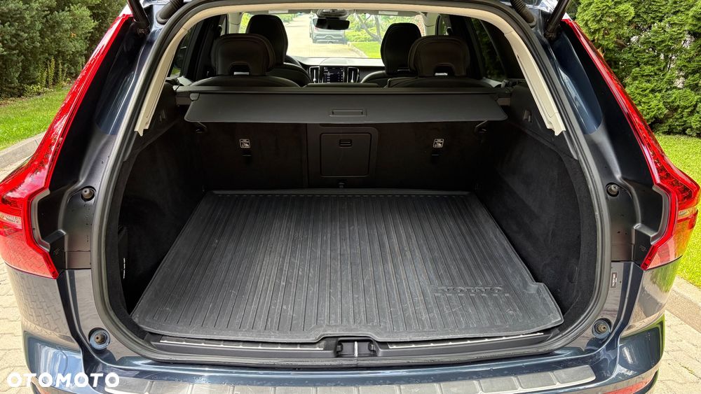 Volvo XC 60 B5 B AWD Inscription - 10