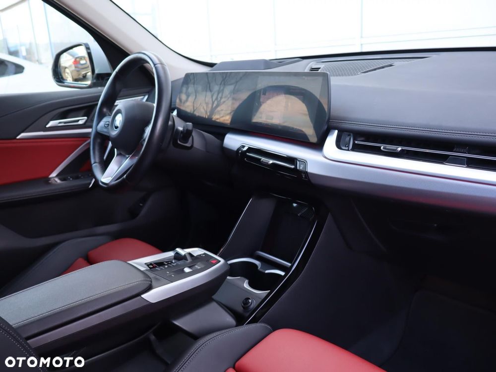 BMW iX1 - 7