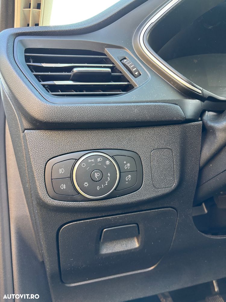 Ford Focus 1.5 EcoBlue Start-Stopp-System TITANIUM STYLE - 19