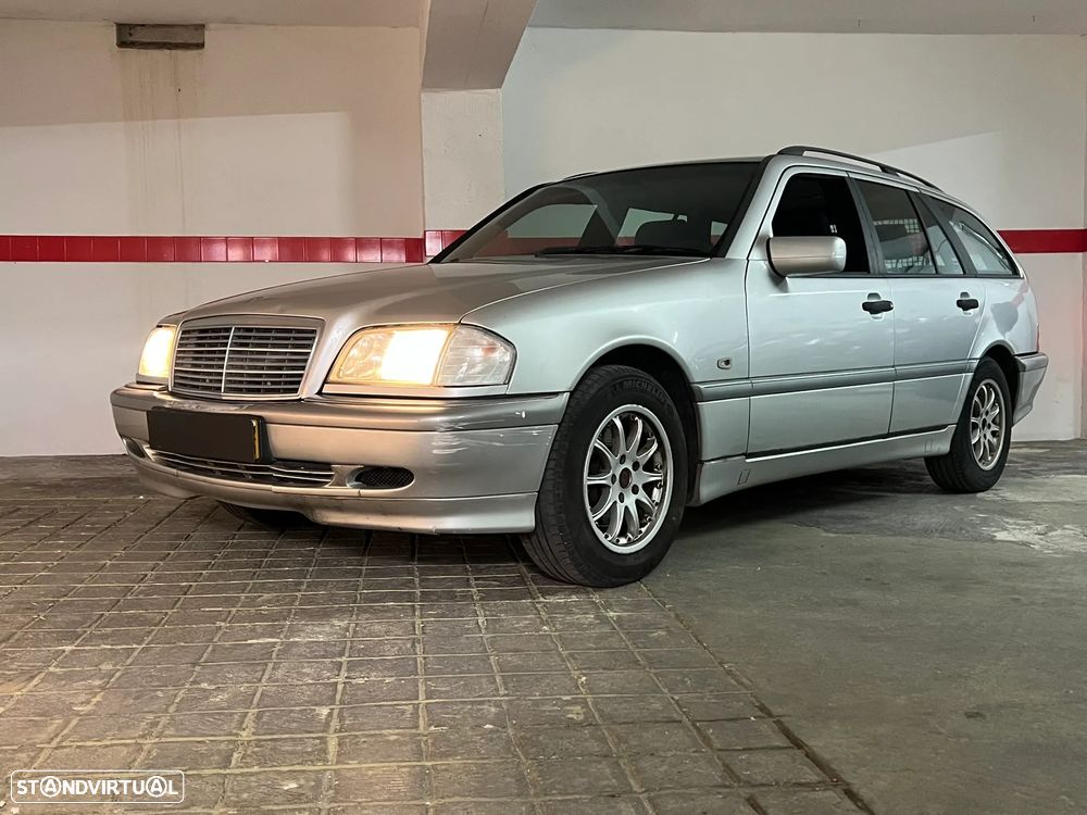 Mercedes-Benz C 220 D - 17