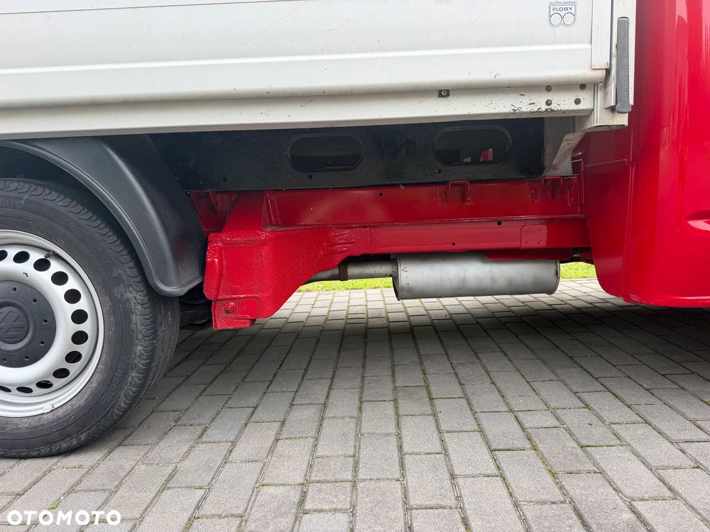 Volkswagen Transporter T5 - 23