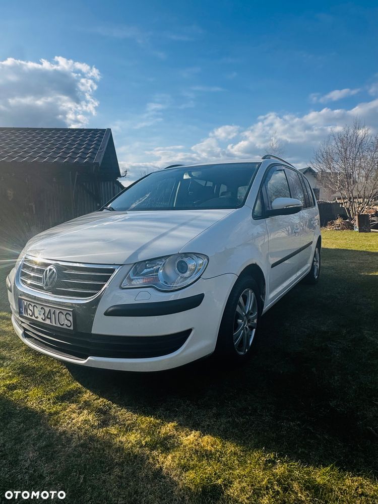 Volkswagen Touran - 2