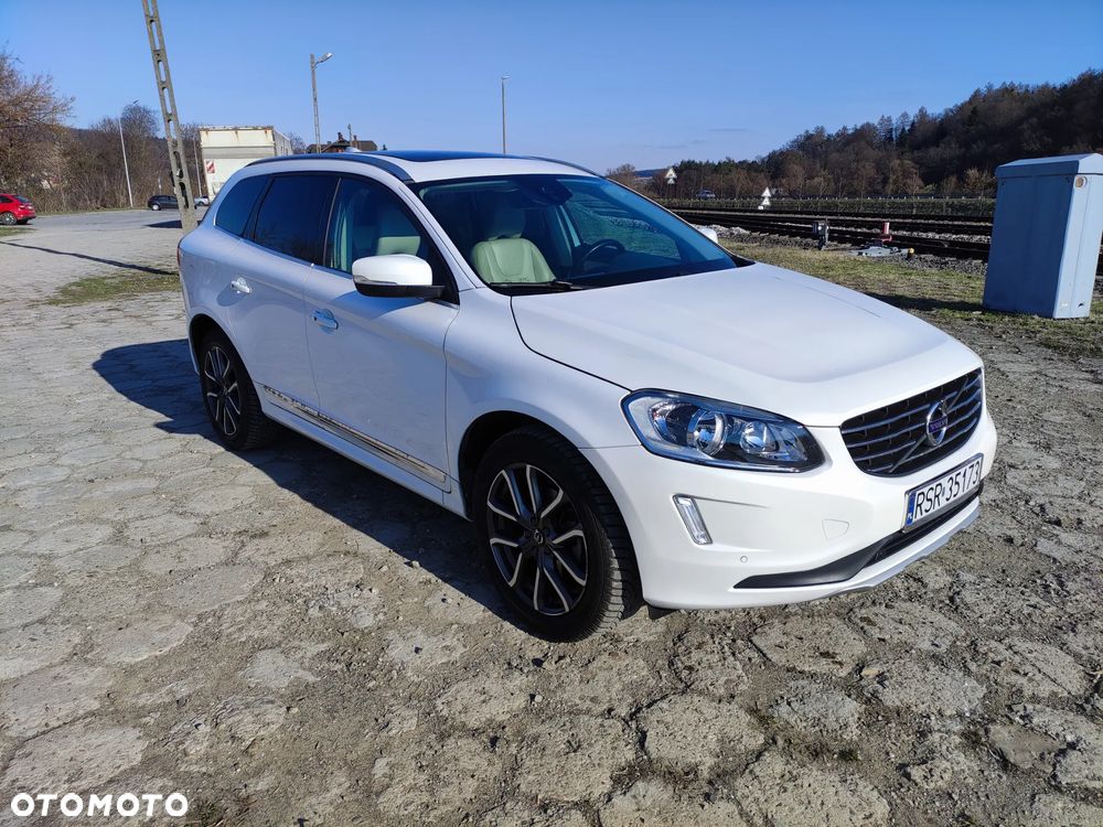 Volvo XC 60 - 8