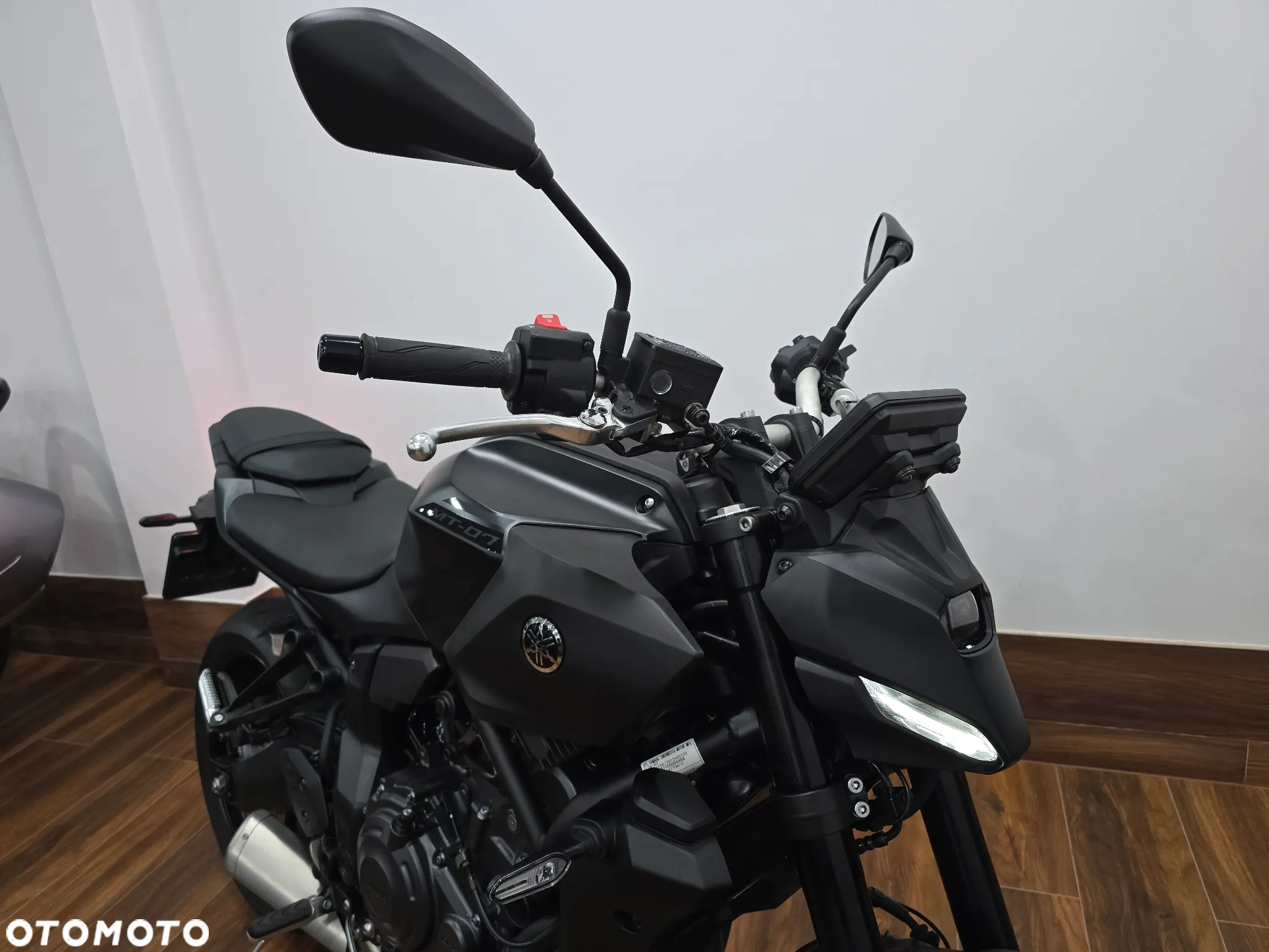 Yamaha MT - 22