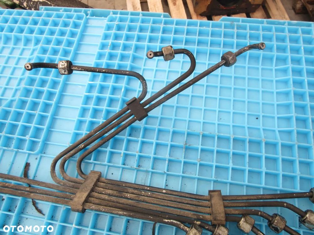 Przewody rurki wtrysków Sisu 620.93 Case CS150 - 3
