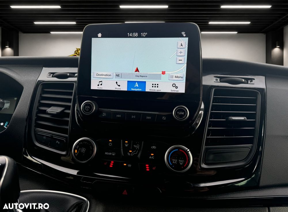 Ford Tourneo Custom 320 L2H1 VA Titanium - 33
