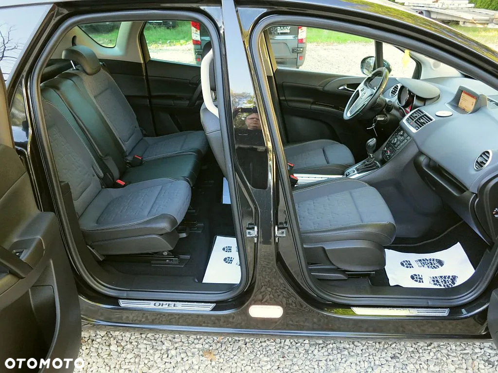 Opel Meriva 1.4 T Cosmo - 16