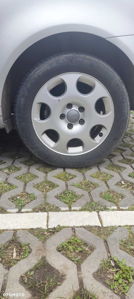 Audi A3 3-drzwiowe 1.6 Ambiente - 9