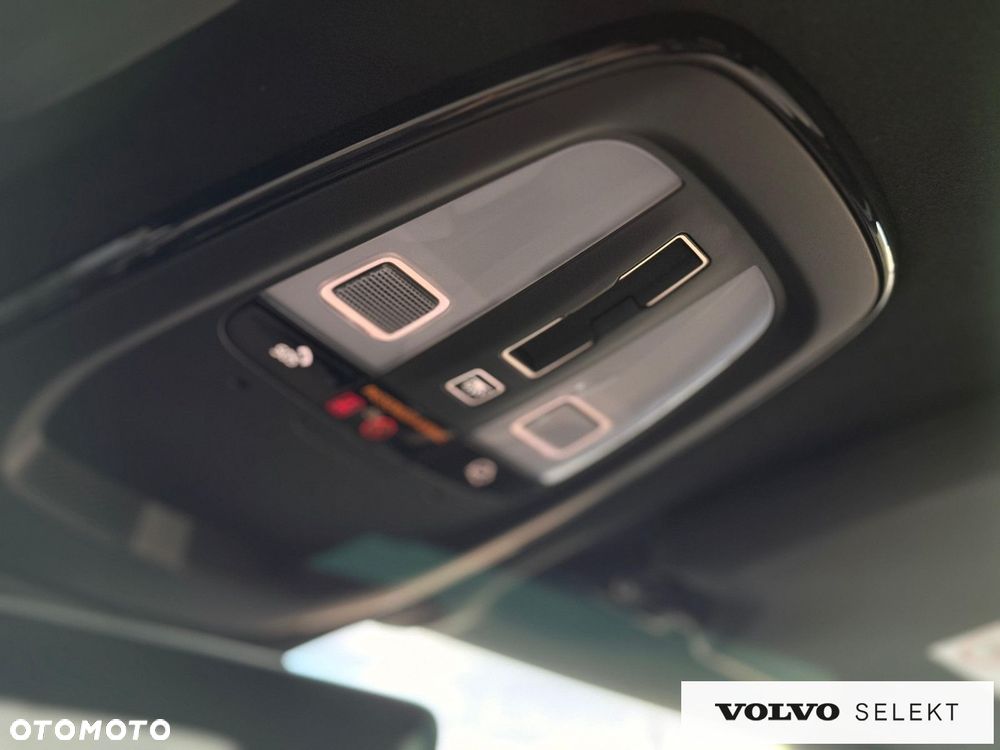 Volvo XC 90 - 30