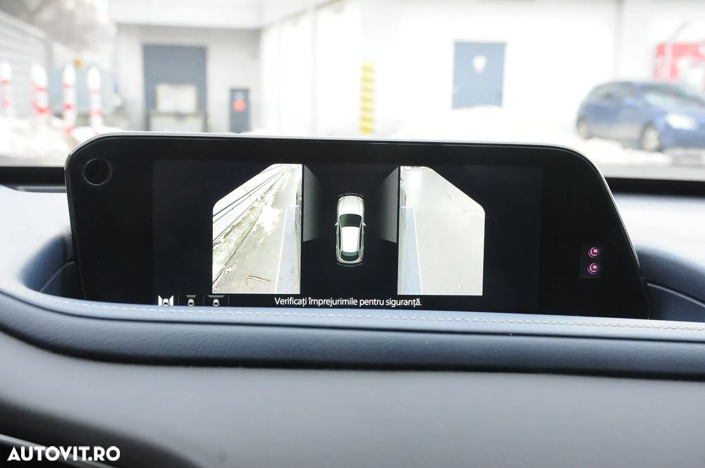 Mazda CX-30 SKYACTIV-D 1.8 - 17